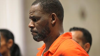 R. Kelly attack by pen-wielding inmate leads attorney to ask for early release