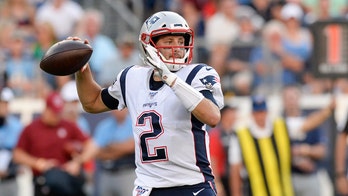 Patriots' Brian Hoyer may not see the season due to vaccine decision