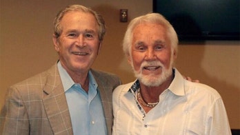 George W. Bush pays tribute to Kenny Rogers following his death