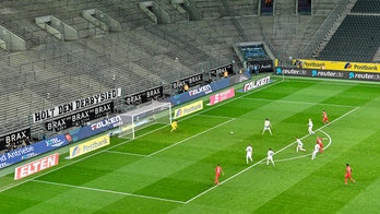 Germany's Bundesliga plans to resume in early May amid coronavirus pandemic: report