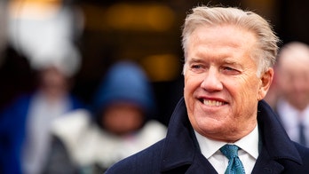 Broncos hire ex-Vikings exec Paton as Elway's GM successor