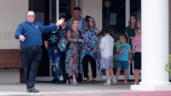 Churches hold crowded services in defiance of government coronavirus guidance