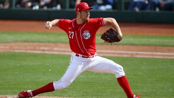 Reds' Trevor Bauer organizing 'sandlot' game in Arizona