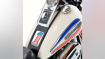 Still No. 1? Harley-Davidson Road Glide resurrects iconic logo