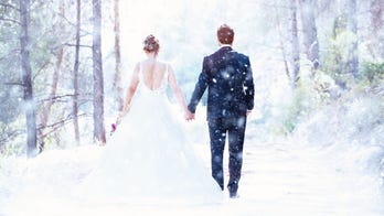 The pros and cons of an offseason wedding