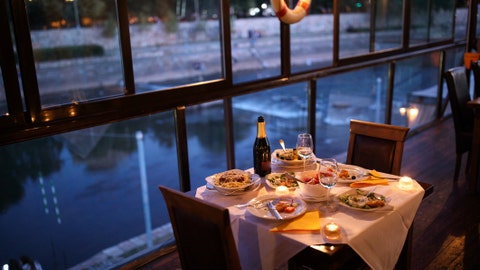 Missouri restaurant's coronavirus surcharge causes social media backlash