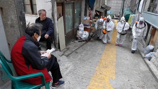 South Korea adopts 'no-tolerance' coronavirus quarantine policy, violators risk deportation, jail