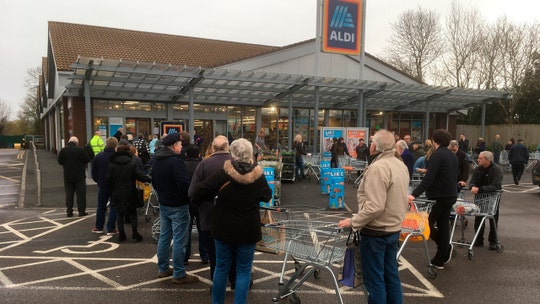 Coronavirus in UK spurs 20,000 troops placed on standby, supermarkets impose limits