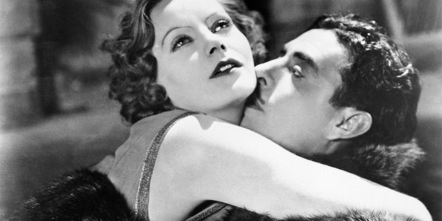 ‘30s Star Greta Garbo ‘had Social Anxiety And A Fear Of Crowds But Was 2974