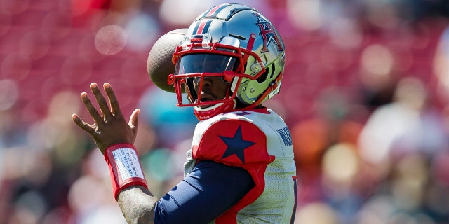 Houston Roughnecks quarterback P.J. Walker prepares to pass during an XFL game between the Houston Roughnecks and the Tampa Bay Vipers at Raymond James Stadium. (Mary Holt-USA TODAY Sports)
