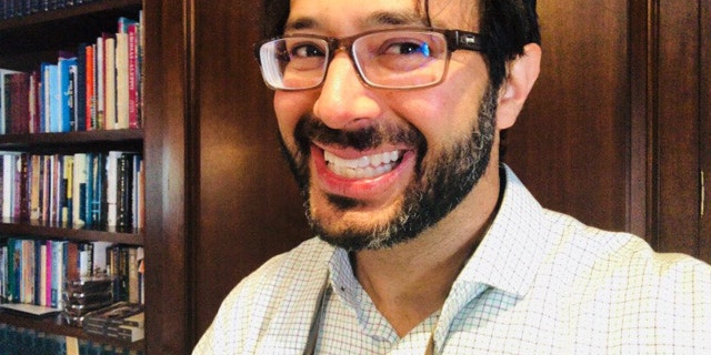 Rabbi on the 'Jewish response' to coronavirus: 'Is God doing this?' 3 Rabbi Shlomo Zalman (Sam) Bregman, 42, of Miami, Florida.