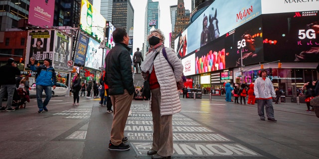 Coronavirus has New Yorkers waking up in city that never sleeps to ...