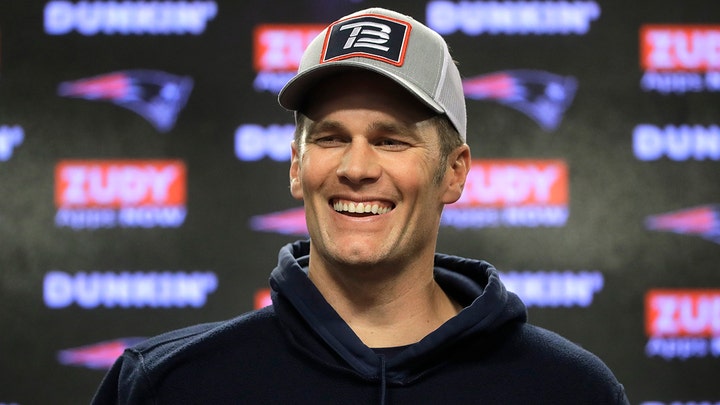 Fox 'Definitely' Wants Tom Brady For Super Bowl 57 Coverage