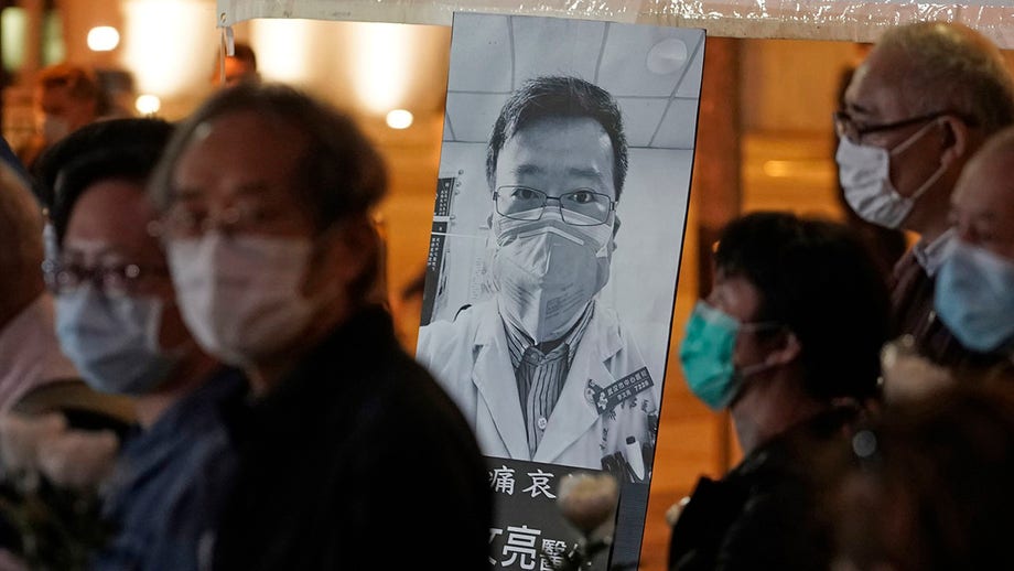 China exonerates doctor reprimanded for warning of virus