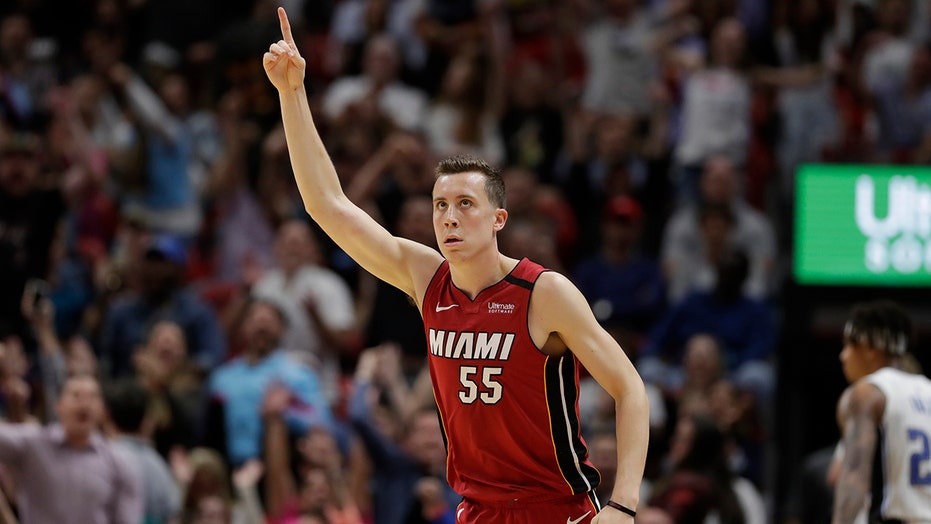 Miami S Duncan Robinson On A Record Path From 3 Point Land Fox News