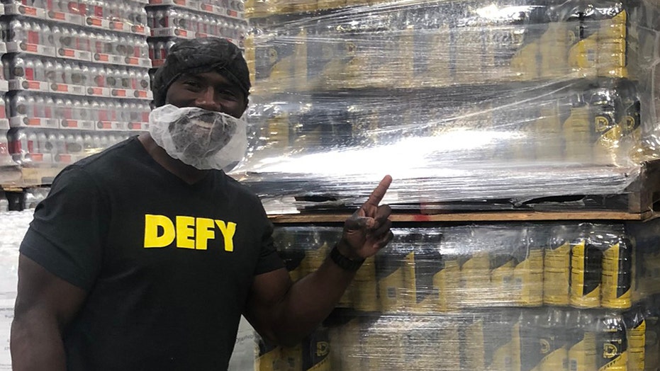 Super Bowl MVP Terrell Davis donates $400G worth of products to ...