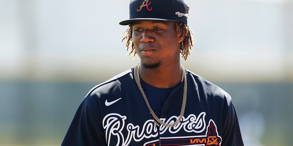 In Photos: Hours before making history, Atlanta Braves star Ronald Acuña  Jr. pulls off surprise wedding with Venezuelan GF, and they didn't go with  traditional attire - Overtime Heroics