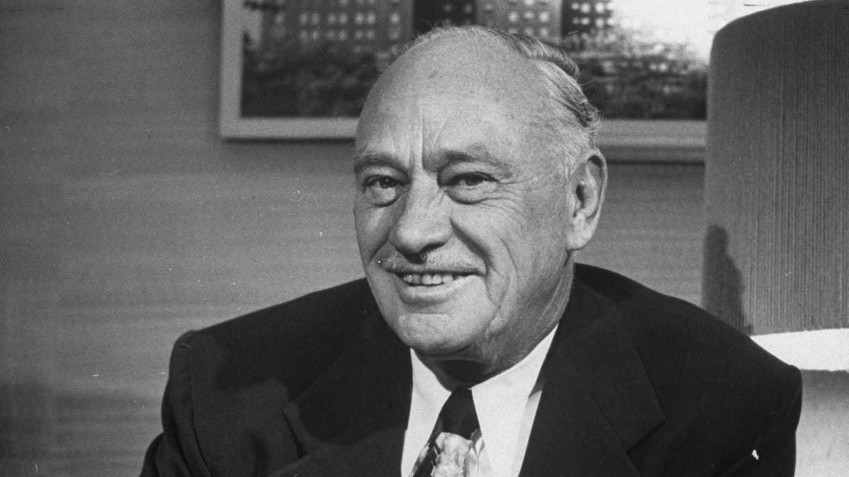 Conrad Hilton started the Hilton Foundation in 1944. 