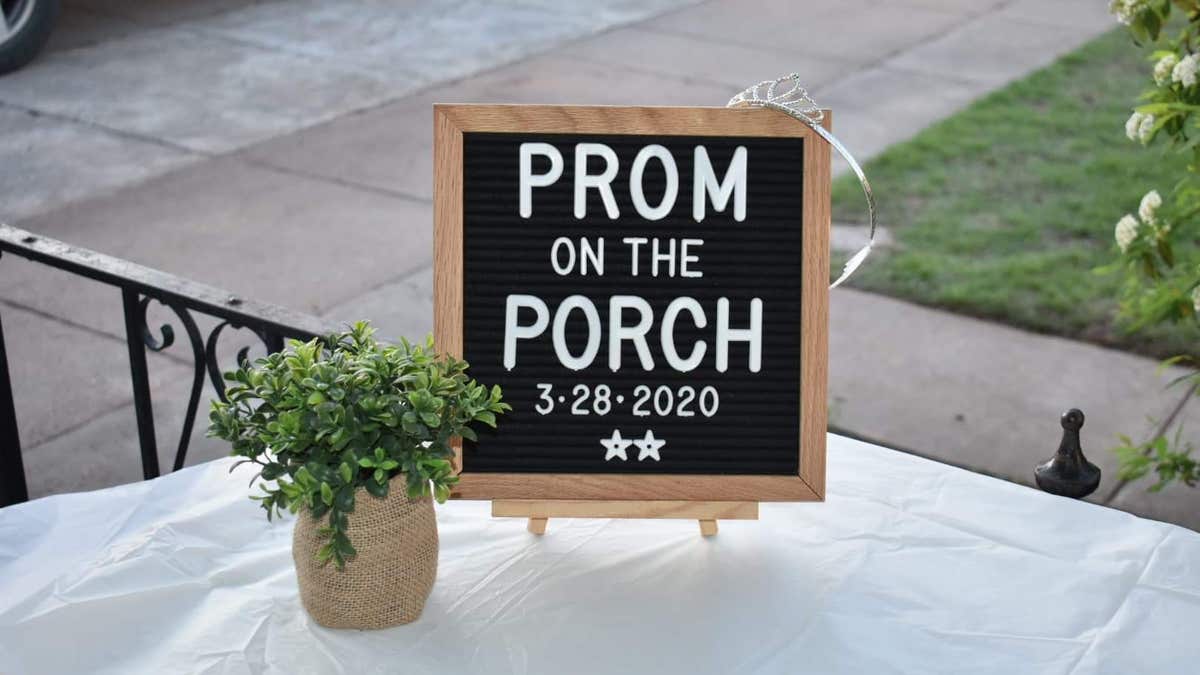 Determined to make the night special for senior student Grayson, the Chapman family from Sweetwater hosted a prom-themed bash at home for their high school senior.