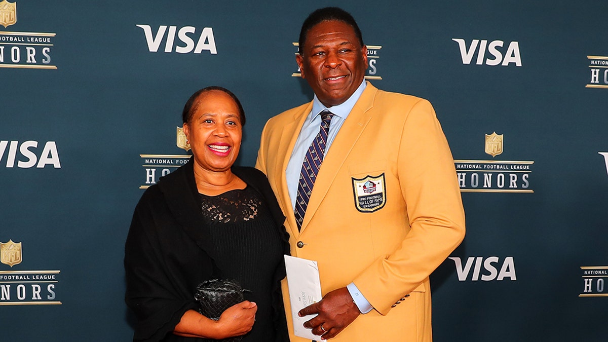 Hall of Famer Jackie Slater and his wife on the Red Carpet at the 2017 NFL Honors on February 04, 2017, at the Wortham Theater Center in Houston, Texas. (Photo by Rich Graessle/Icon Sportswire via Getty Images)