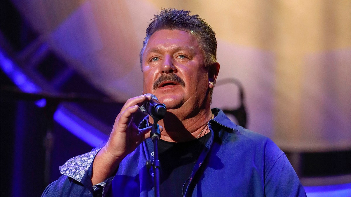 Joe Diffie performing at the 12th annual ACM Honors in Nashville, Tenn.
