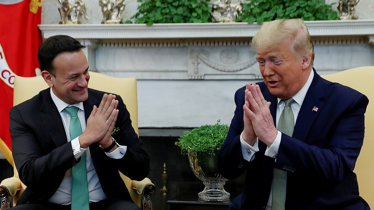 U.S. President Donald Trump meets with Ireland's Prime Minister, Taoiseach Leo Varadkar in the Oval Office of the White House in Washington, U.S., March 12, 2020. REUTERS/Leah Millis? - RC2FIF98CQOW