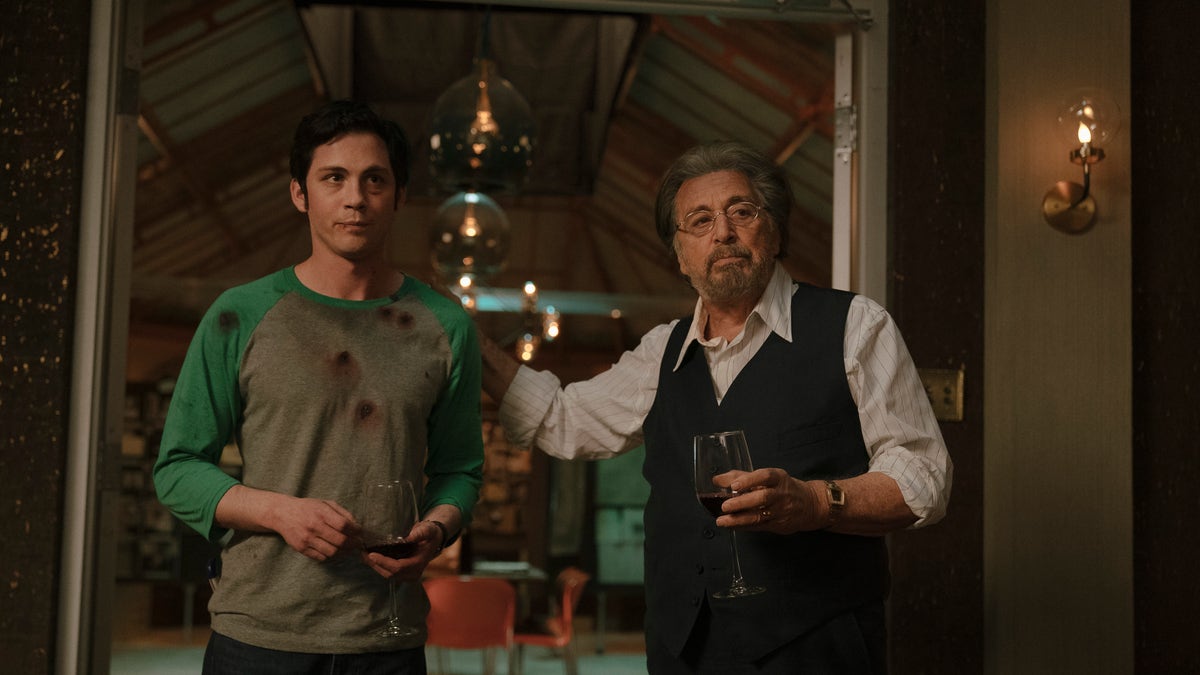 Pictured: (L-R) Logan Lerman as Jonah Heidelbaum, Al Pacino as Meyer Offerman.