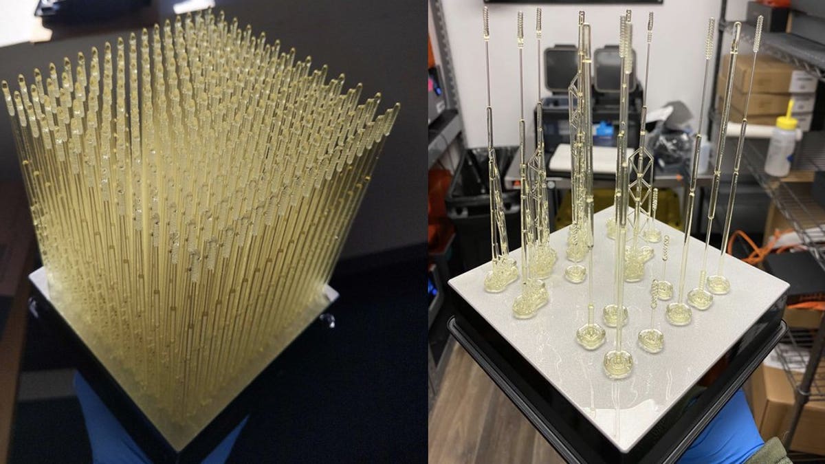 Side-by-side photos showing a full batch of 3-D printed nasal swabs (left) and some individual swabs (Formlabs)
