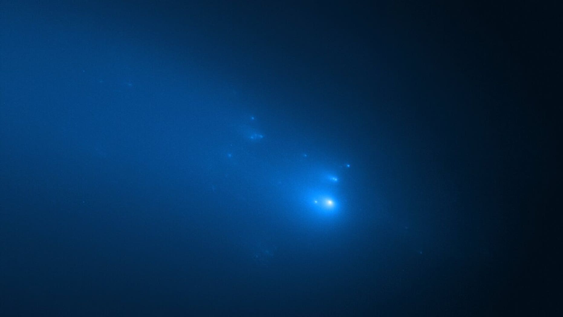 Comet disintegrates in remarkable pictures captured by NASA's Hubble ...