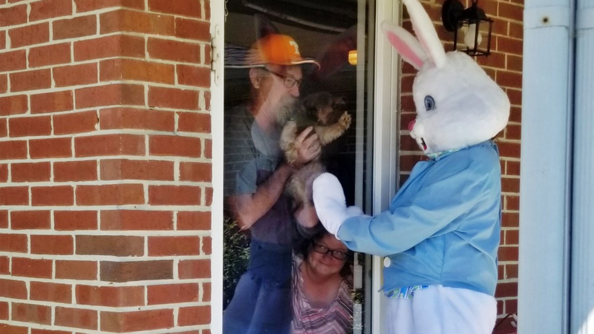 Travis and Amy Hope and their precious pup, Zoe live in Moore County, Lynchburg Tennessee. Moore County is 1 of 8 counties in Tennessee that are still virus free. Like all the folks in this small Tennessee town, Travis and Amy are doing the right thing by staying close to home. They have some health issue that put them at risk, but most of all, it’s just the right thing to do. The Easter Bunny ( Travis’ sister, Kellie Sandefur) paid them a visit this morning.