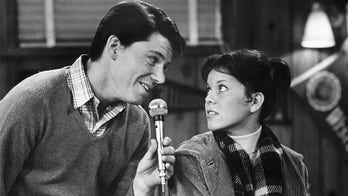 ‘Happy Days’ star Anson Williams re-records ‘Pump Your Blood’ to ‘I’m Gonna Wash My Hands’ for children