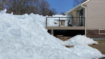 Massive 'ice shove' piles up along Minnesota lakefront, threatening buildings