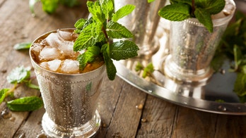 How to make a mint julep, the Kentucky Derby's signature cocktail