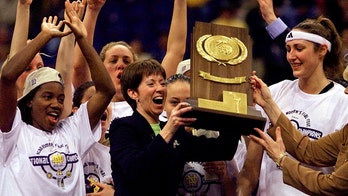 Notre Dame's Muffet McGraw retires; won 2 national titles