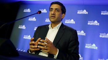 Democratic lawmaker blasts Pelosi's House recess as 'absurd'