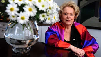 Canadian actress Shirley Douglas, mother to Kiefer Sutherland, dead at 86