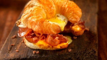 Quarantine cravings: Grubhub reports most popular delivery orders in America