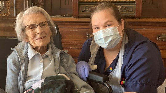 British woman, 106, sent home with round of applause after beating coronavirus