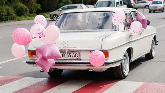 Coronavirus outbreak: What is a 'car parade'?