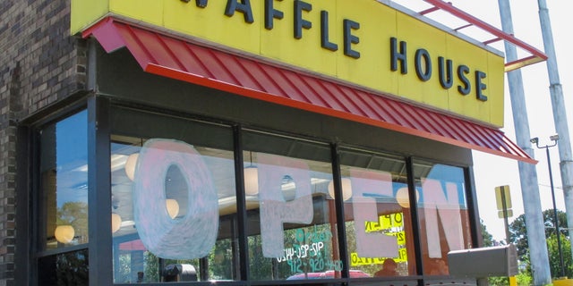 The Georgia-based diner chain resumed dine-in service at many of its 400 restaurants in the state Monday.