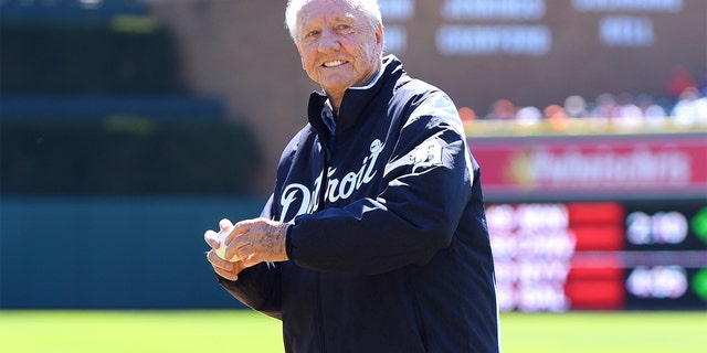 Detroit Tigers Hall of Famer Al Kaline throws out the ceremonial first pitch prior to the game against the Boston Red Sox at Comerica Park on April 8, 2017 in Detroit, Michigan. (Photo by Mark Cunningham/MLB Photos via Getty Images)