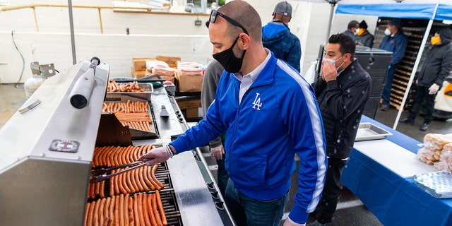 On Friday, the LA Dodgers teamed up with the LA Dream Center to make hot dogs for lunch.
