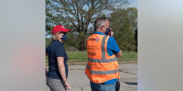 DroneUp's Tom Walker with Virginia Center for Innovative Technology's Tracy Tynan (Credit: DroneUp)