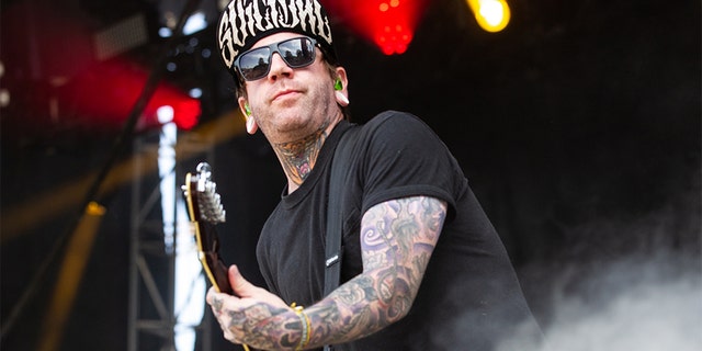 Derek Jones, the guitarist who co-founded the punk-pop band Falling in Reverse, has died. He was 35.