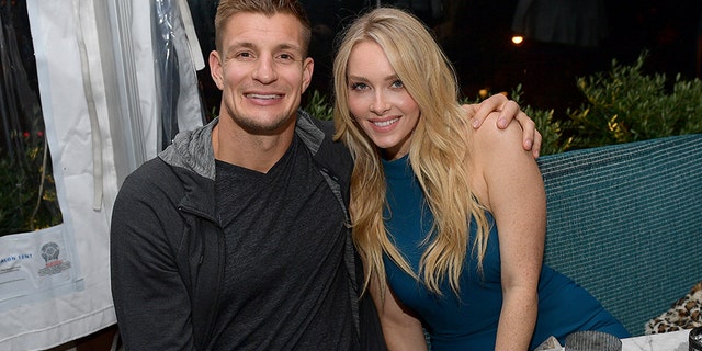 Camille Kostek recalled how Rob Gronkowski was determined to make the first move.