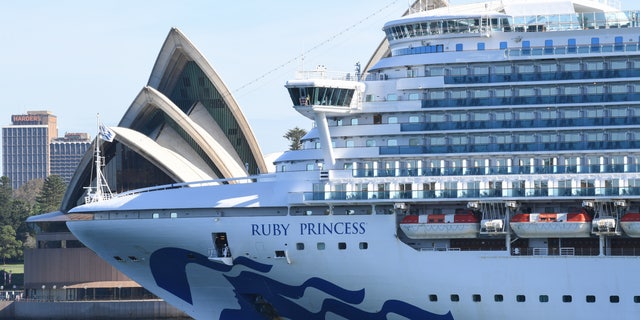 NSW Police homicide squad launches criminal investigation into Ruby Princess coronavirus deaths