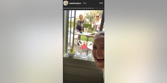 Kate Hudson enjoys drinks with her mother Goldie Hawn on her birthday.
