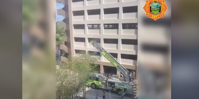 Florida firefighter hospitalized with coronavirus gets surprise at window from colleagues 1 Firefighters from Miami-Dade Fire Rescue greeted a colleague who has been hospitalized due to coronavirus and was feeling isolated from the world.