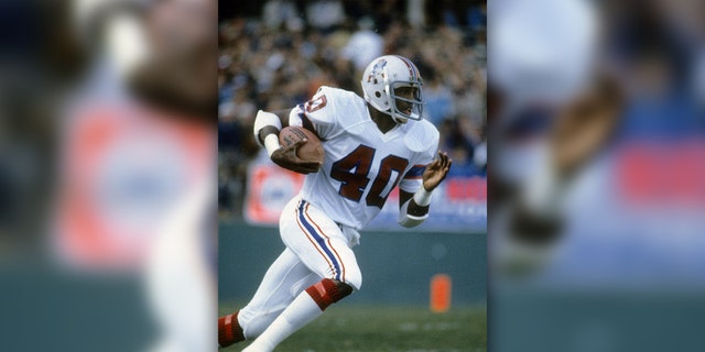 Cornerback Mike Haynes #40 of the New England Patriots during an NFL football game. Haynes played for the Patriots from 1976-82. (Photo by Focus on Sport/Getty Images)