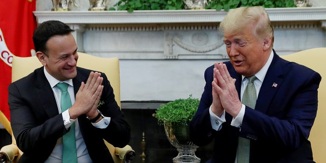 U.S. President Donald Trump meets with Ireland's Prime Minister, Taoiseach Leo Varadkar in the Oval Office of the White House in Washington, U.S., March 12, 2020. REUTERS/Leah Millis? - RC2FIF98CQOW
